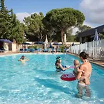 Zum Stoerrischen Esel Parque de vacaciones 2*