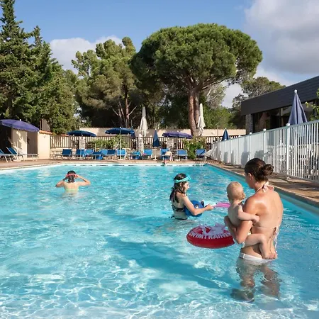 Zum Stoerrischen Esel Holiday park 2*