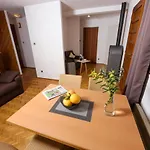 Zum Stoerrischen Esel 2* Calvi (Corsica)