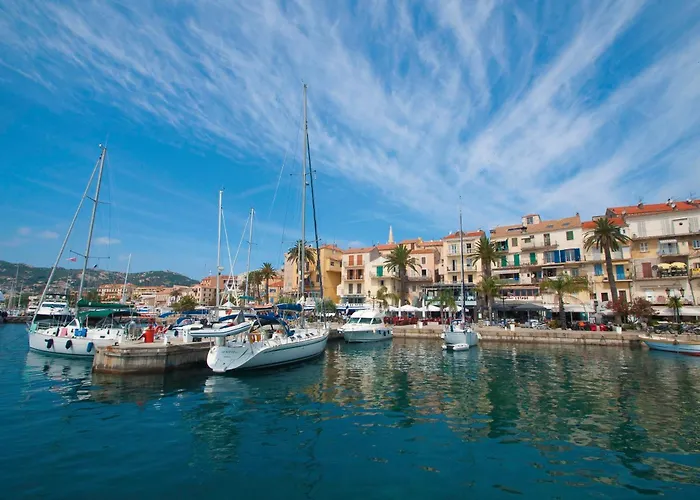 Zum Stoerrischen Esel Prázdninový areál Calvi (Corsica)